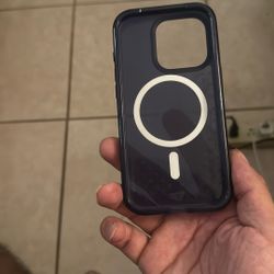 iPhone 15 Pro Tech 21 MagSafe Case 