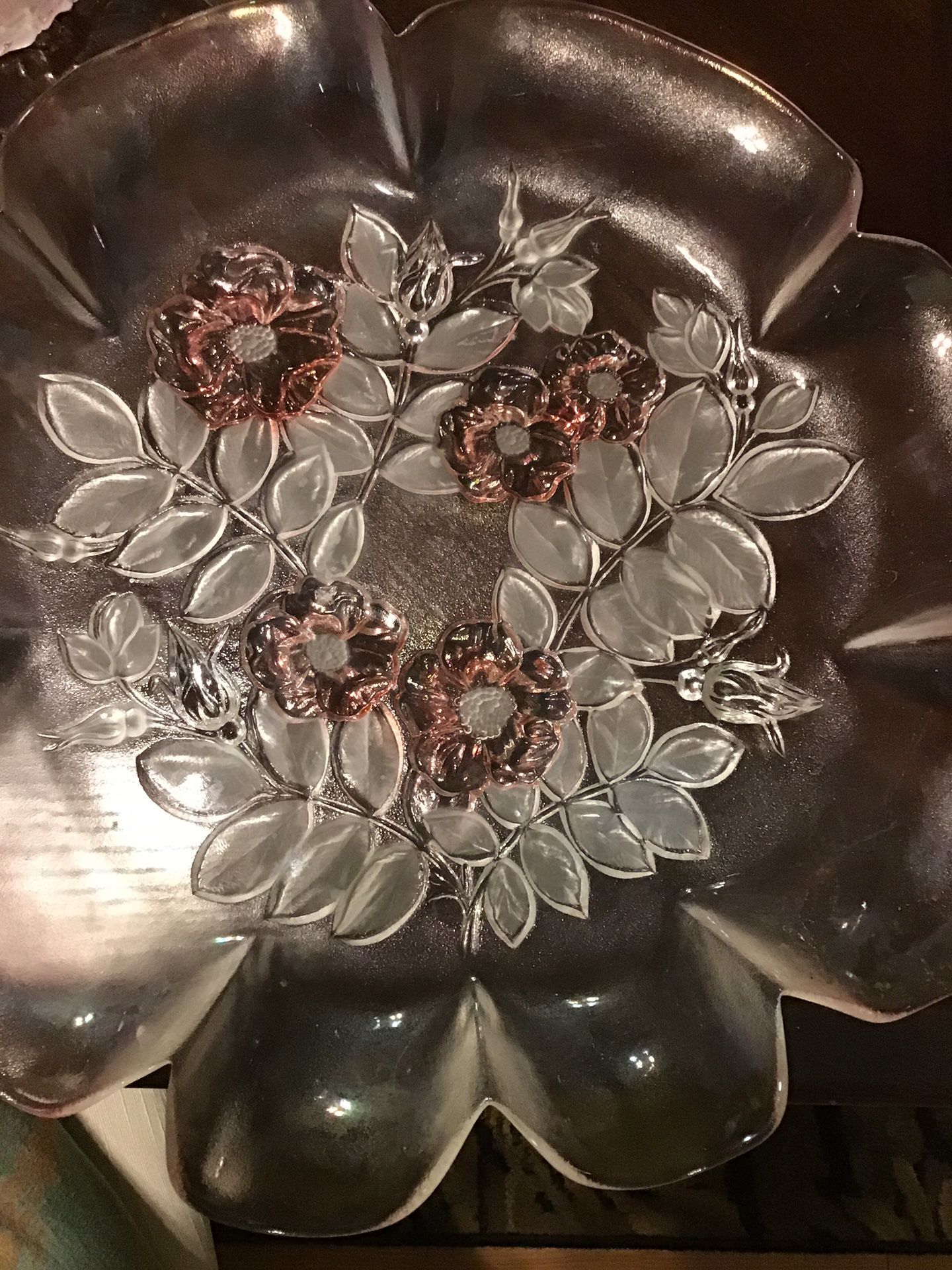 Mikasa German crystal frosted Rosella rose raised pattern bowl