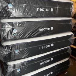 Queen Size Mattress Memory Foam Nectar 