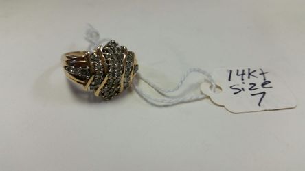 14-karat gold size 7 cluster genuine diamond ring $385