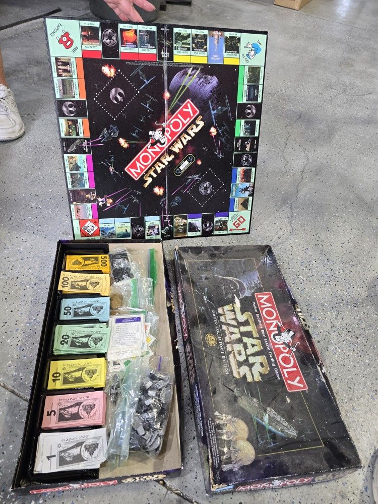 Stars Wars Monopoly Game 
