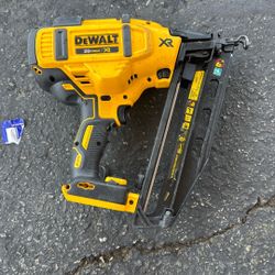 Dewalt 16 Gauge Finish Nailer 