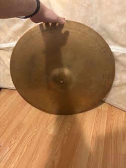 Paiste 22” ride cymbal