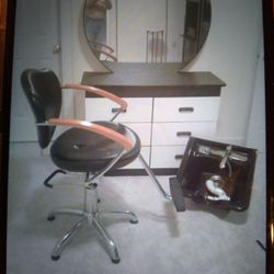 Call Salon Complete Set Dresser With Mirror With Three Chairs