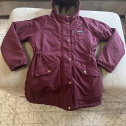 Patagonia Girls Size Large (12) Winter Jacket