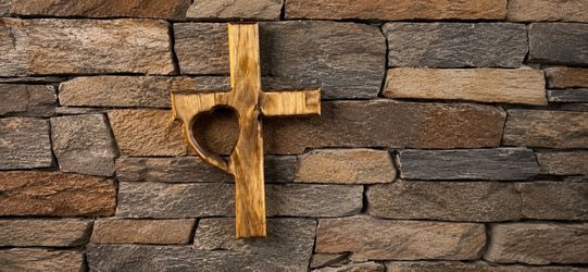 Wooden cross no greater love