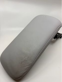 Lexus HS250h 2010-2012 Center Console Arm Rest OEM