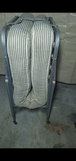 Roll away bed