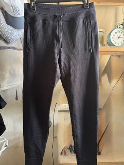 Lululemon Engineered Warmth Jogger, Black, Size 6