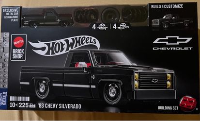 Mattel Hot Wheels Brick Shop 83 Silverado