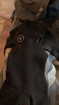 Men’s women’s and kid wetsuits
