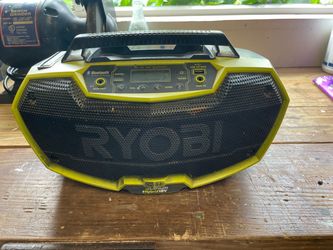 Ryobi AM/FM Bluetooth Radio