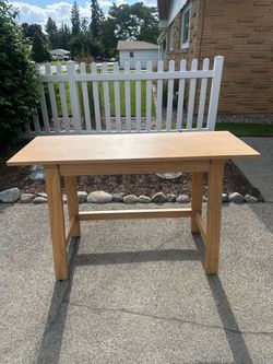 🌟🌟 SOLID WOOD WRITING DESK ~ 1 DRAWER ~ BLONDE WOOD EUC 🌟🌟