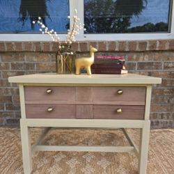 American Martinsville Solid Wood Side Table / Nightstand