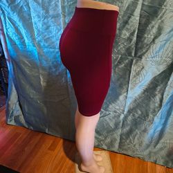 women shorts available  size S L