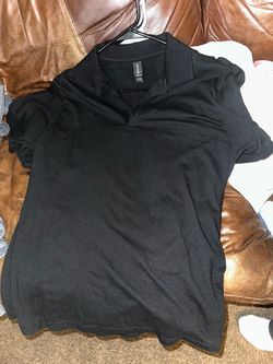 Gildan Black and Dark Gray Polo Shirt (M)