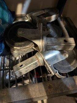 Heavy Duty Metal Swivel Casters – Lot of 4