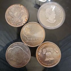 Silver coins. 5 / 1 troy oz fine silver. Collectable round coins