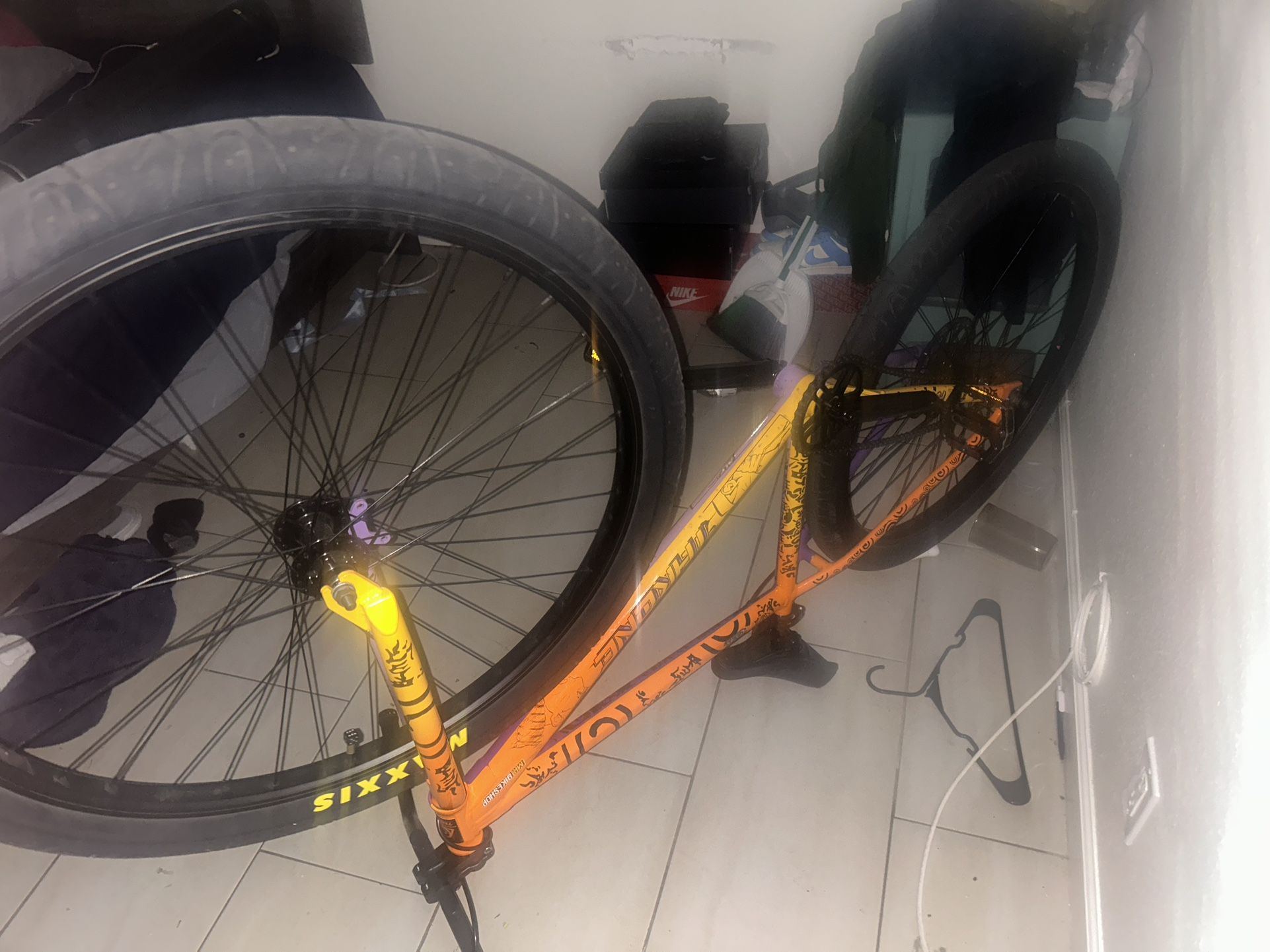 Throne bike