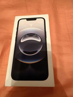 iPhone 16e