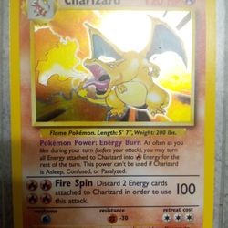 1st Edition Base Set Unlimited Charizard Ungraded 