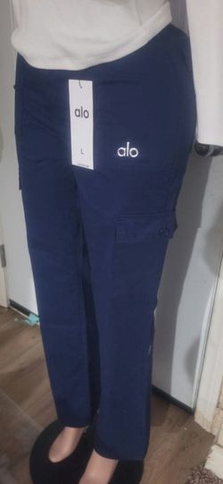 Alo Yoga Navy Cargo Pants Size Large