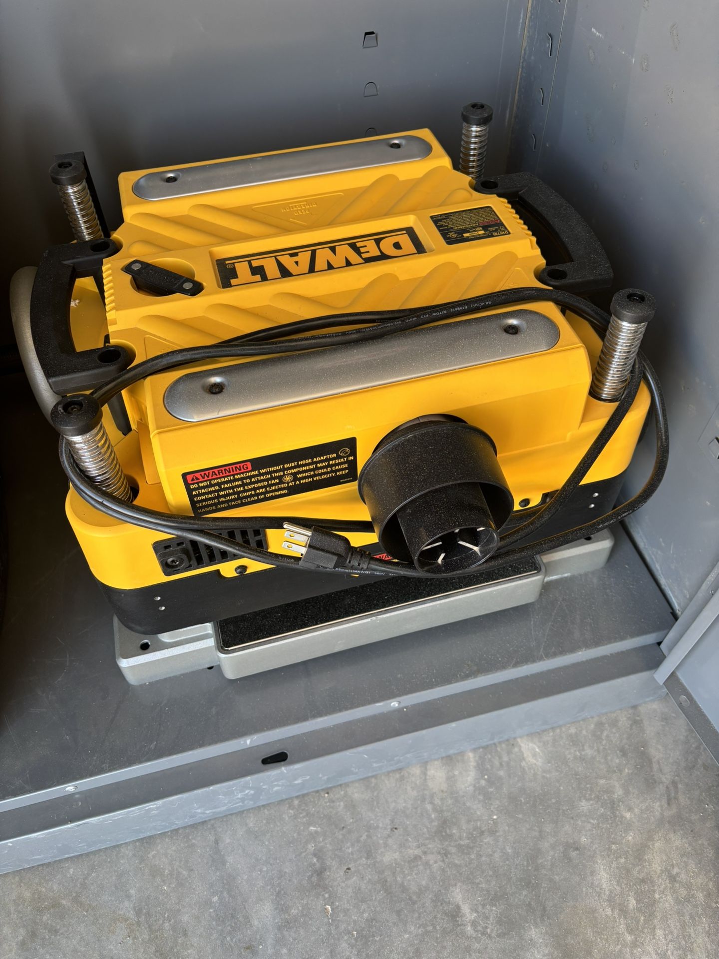 Dewalt DW735 Planer
