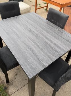 Kitchen table