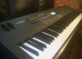 Yamaha mox8 in mint condition