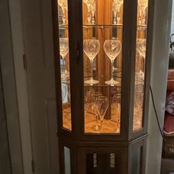 Lighted Corner Curio