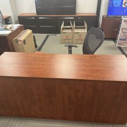 Small Cherry Wood Desk (MAX QUANTITY: 3)
