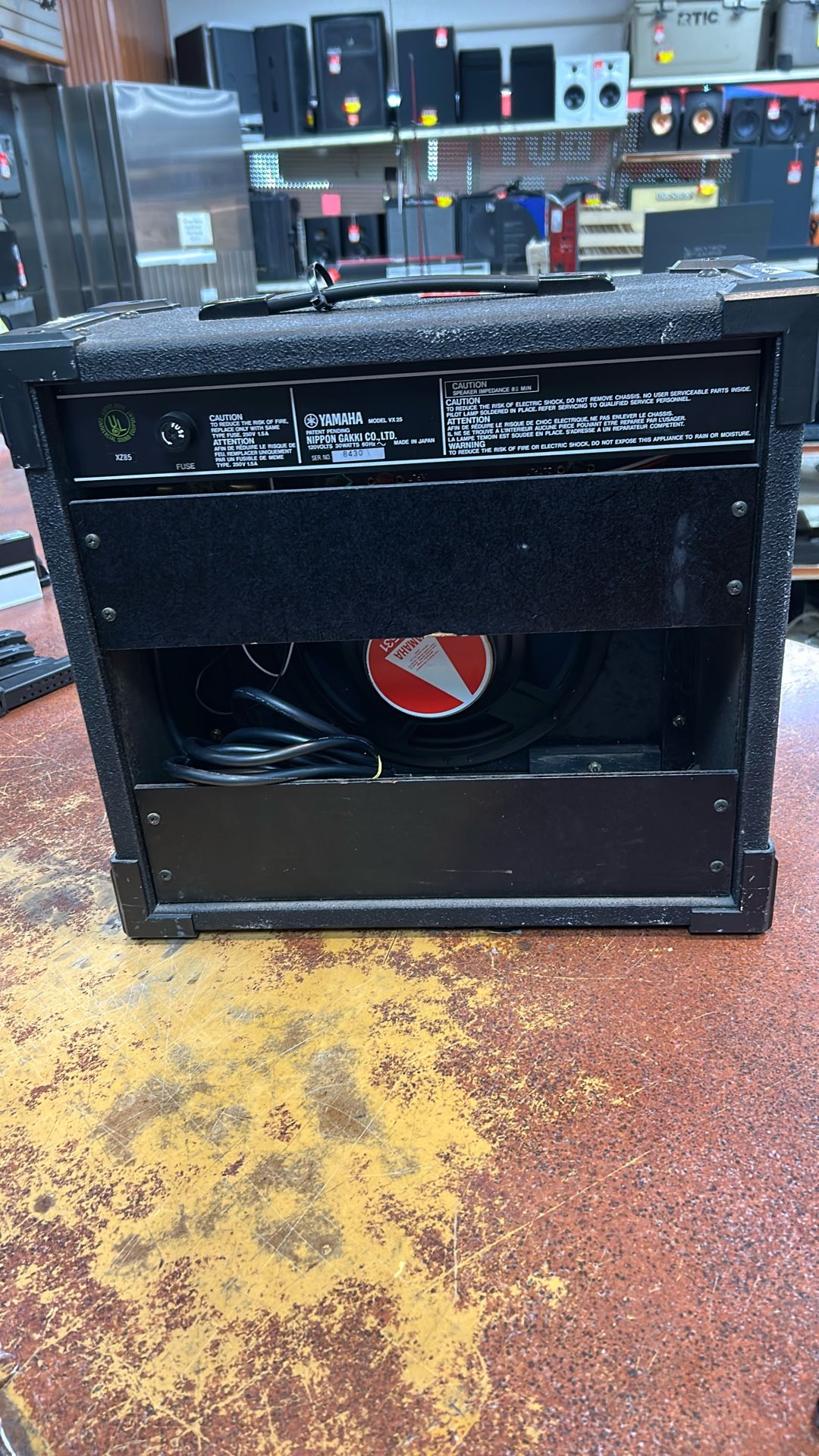 Yamaha VX25 Amplifier