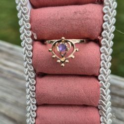 Gold Tone Ring With Amethyst Colored Crystal 