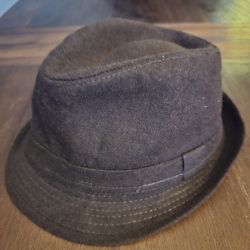 Mens Hat Size L/XL with Bracelet