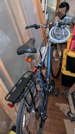 Trek Multitrack 7100 Bicycle Bike 21 Speeds Like New in Great Shape