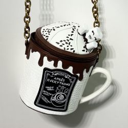  Betsey Johnson Kitsch Comin In Hot Cocoa Crossbody Bag. 