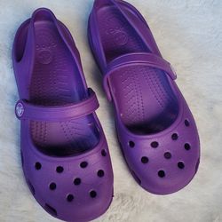 Crocs Size W5- Youth