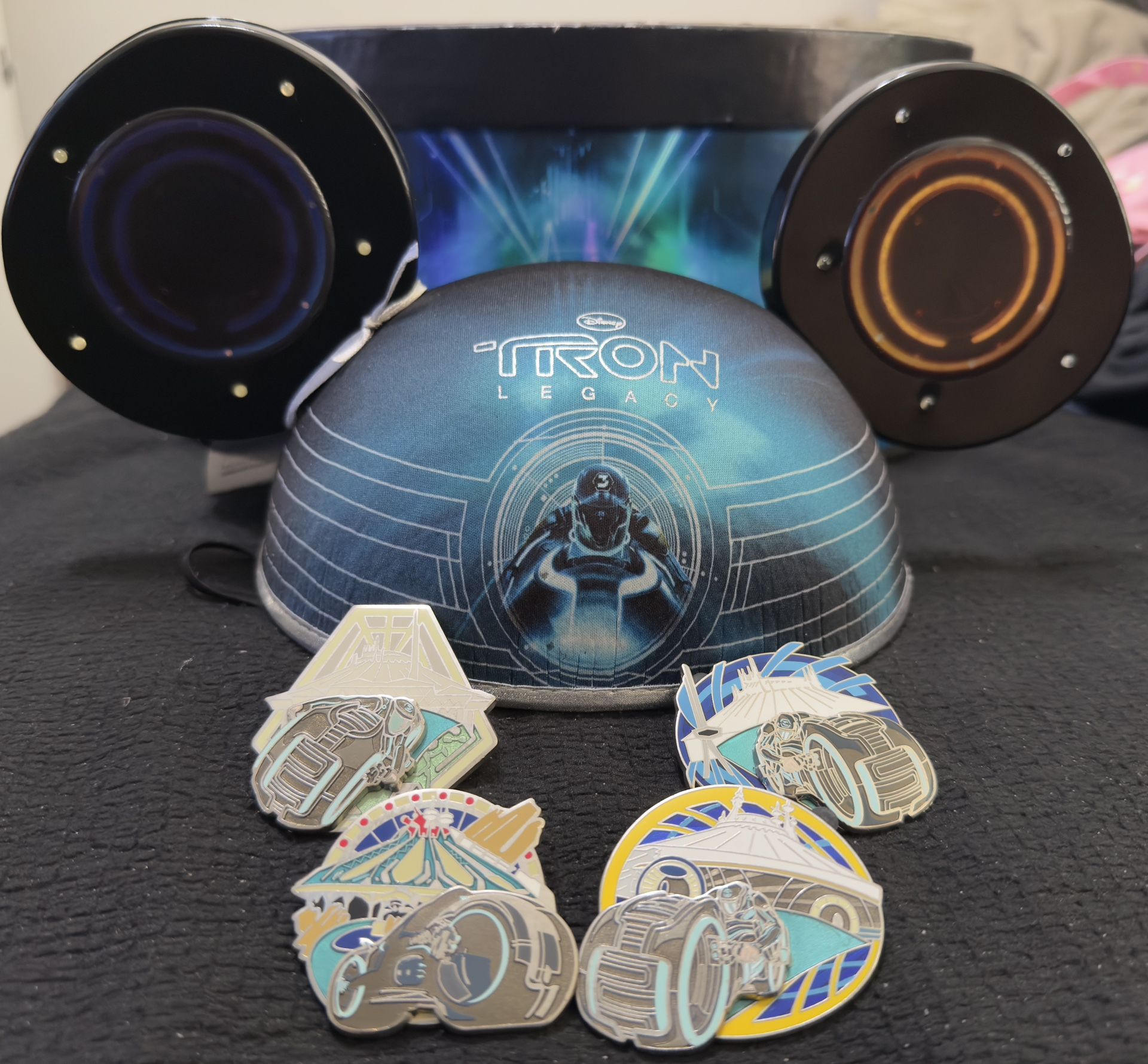 Disney Parks Exclusive Wdi Tron Trading Pins LE Tron Lightup Mickey Ears