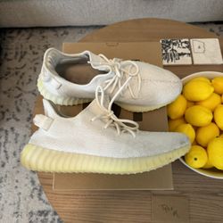 Yeezy Boost Cream V2 Size 12