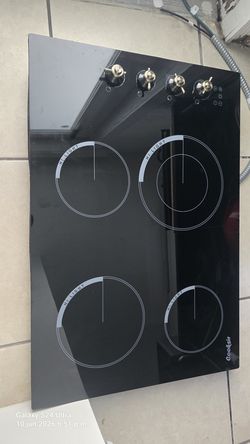 I'm selling a nice new Coolksir brand stove.