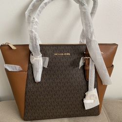 BRAND NEW Micheal Kors Charlotte Large Logo and Leather Top-Zip Tote Bag