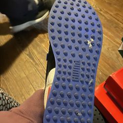 Puma Size 9 Women’s 
