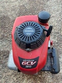 Honda GCV 190 Vertical Shaft Motor.
