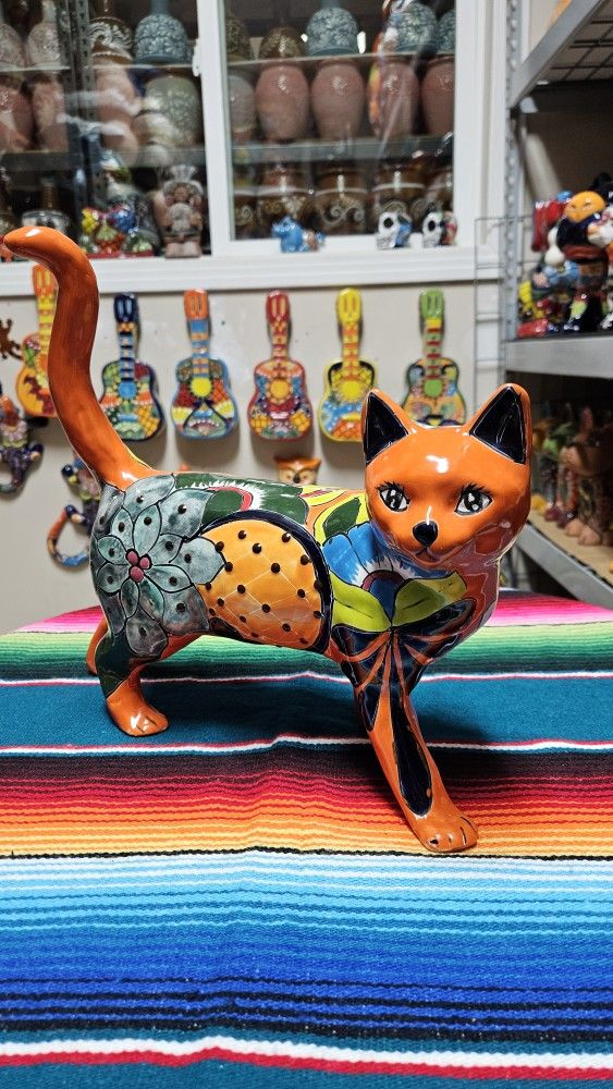 💥Talavera Figure Decor 💥 Talavera & Clay Pottery Store.  Tel 562 348-2841 