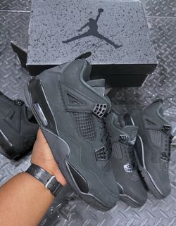 Jordan 4’s Black Cats