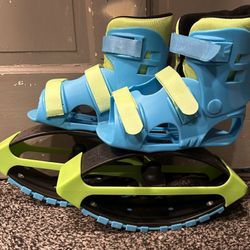 MADD Gear Kid's Blue/Green Rubber Grip Boost Bouncing Boots - Kid's US Size 3-6