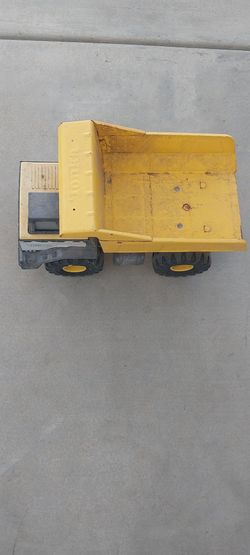 Tonka Metal Dump Truck Toy