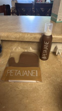 Ultra dark tanning mouse
