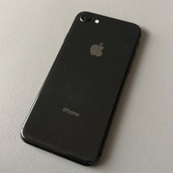 iPhone 8 (64gb)UNLOCKED /DESBLOQUEADO  For All Carriers  🔥