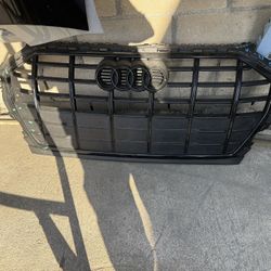 2020 Audi Q8 Grill 